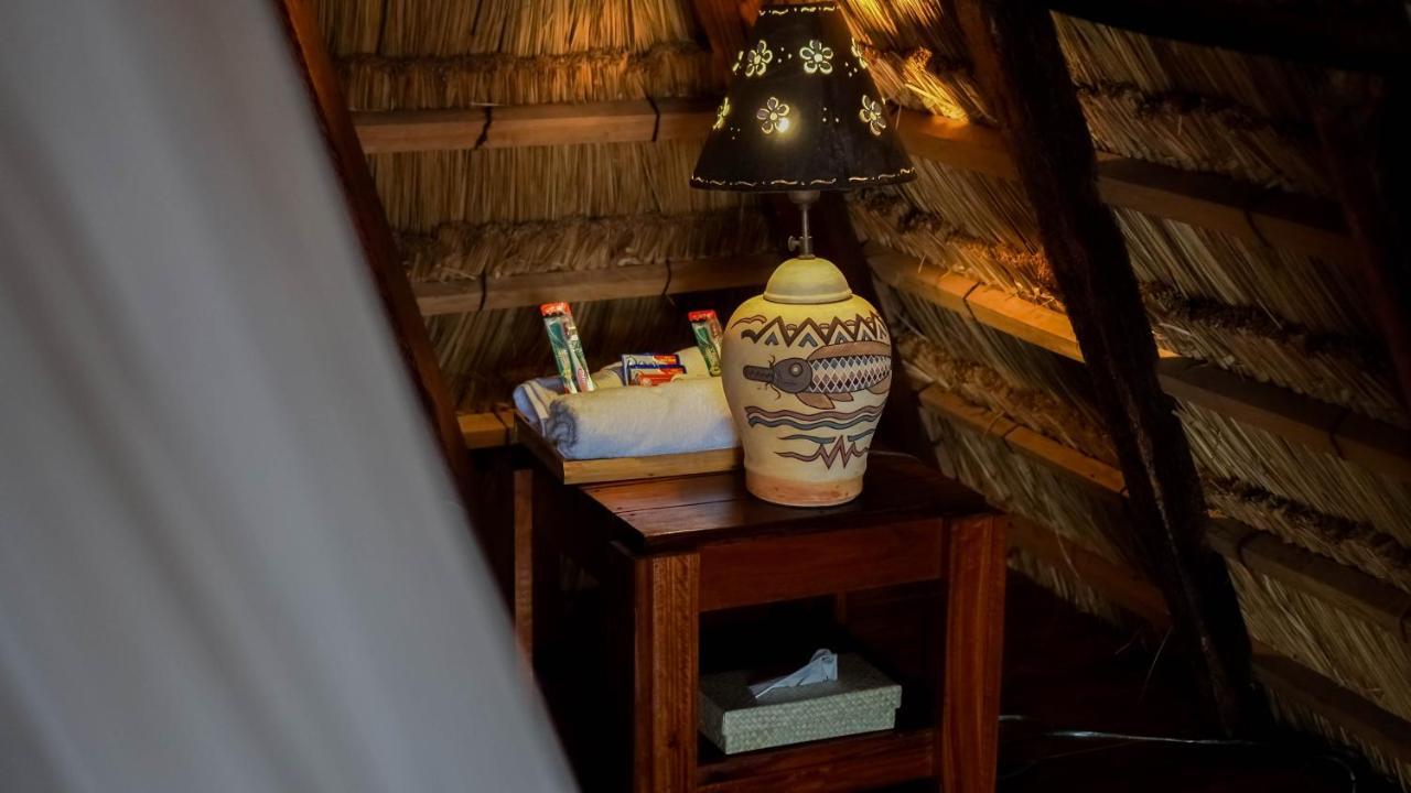 Costa Beach Resort & Club Waingapu Buitenkant foto