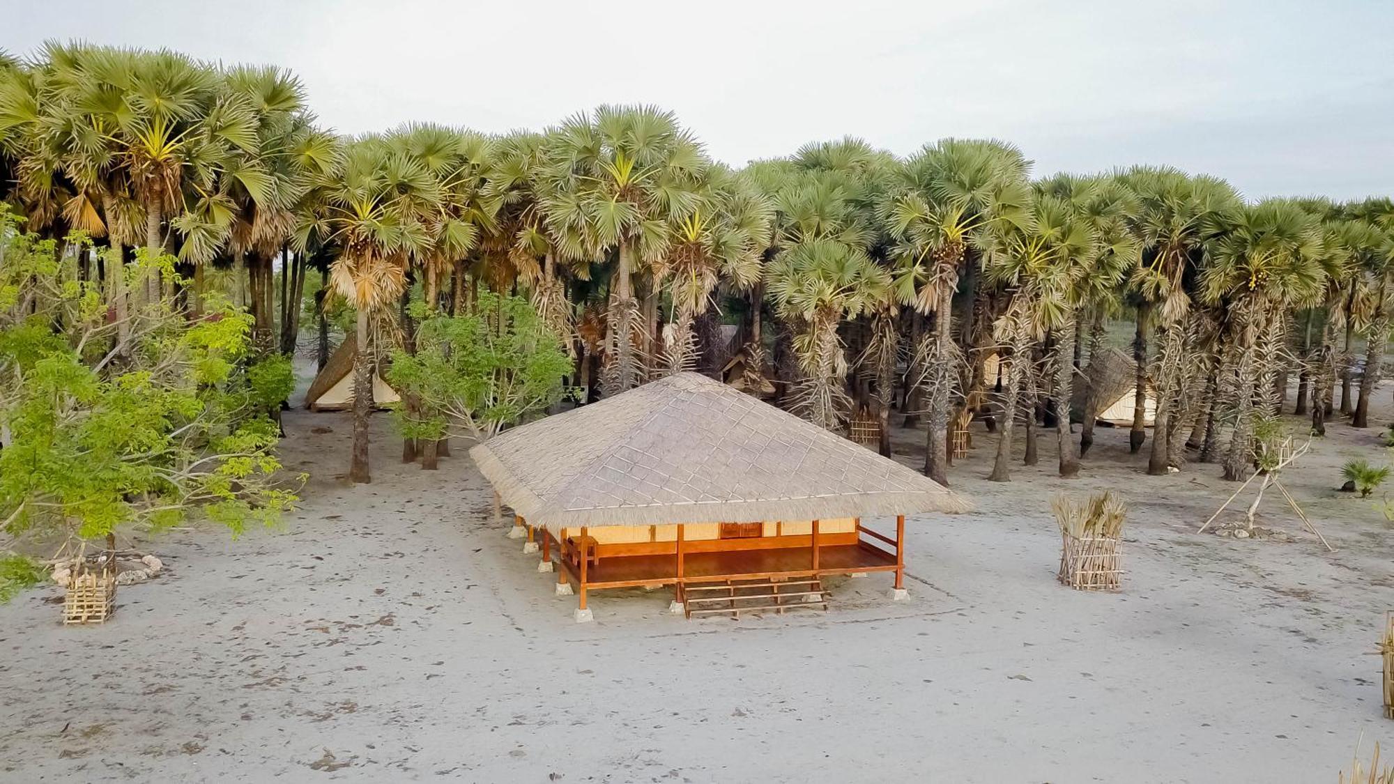 Costa Beach Resort & Club Waingapu Buitenkant foto