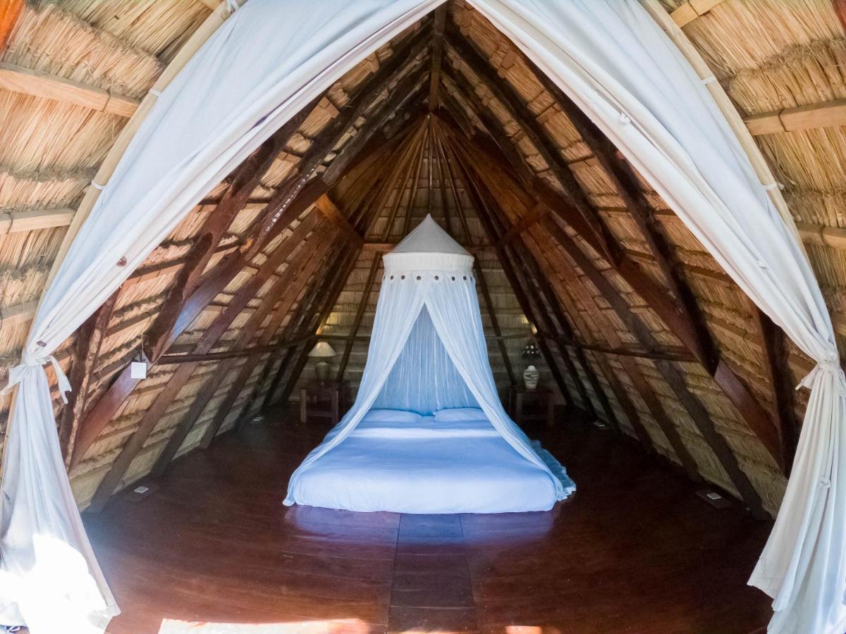 Costa Beach Resort & Club Waingapu Buitenkant foto