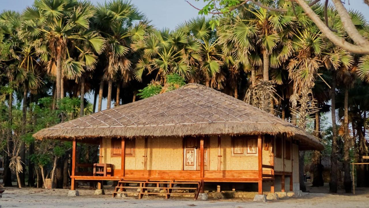 Costa Beach Resort & Club Waingapu Buitenkant foto