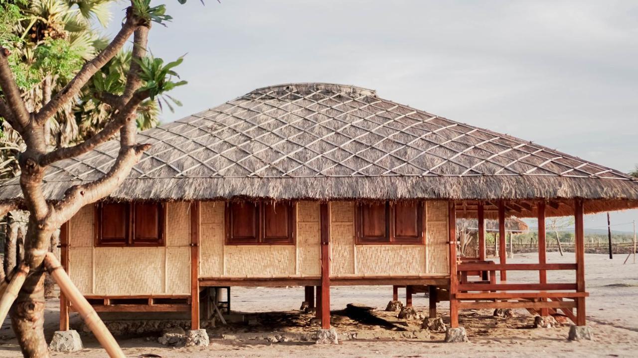 Costa Beach Resort & Club Waingapu Buitenkant foto