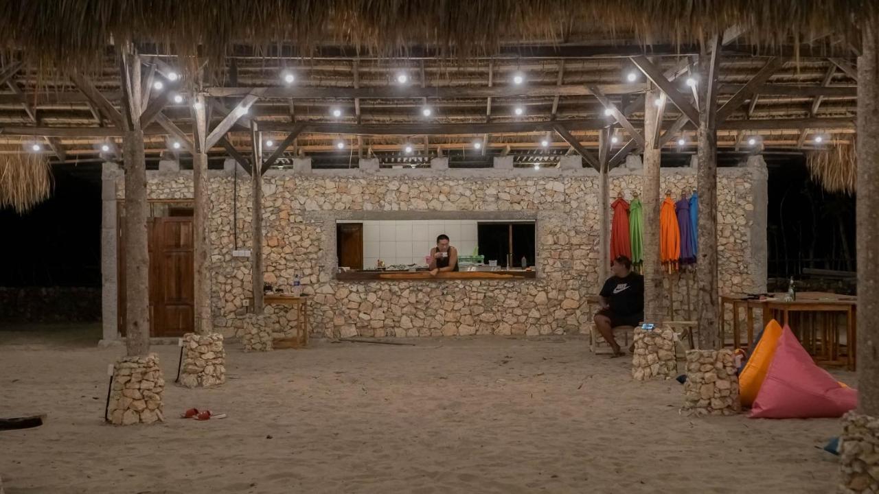 Costa Beach Resort & Club Waingapu Buitenkant foto