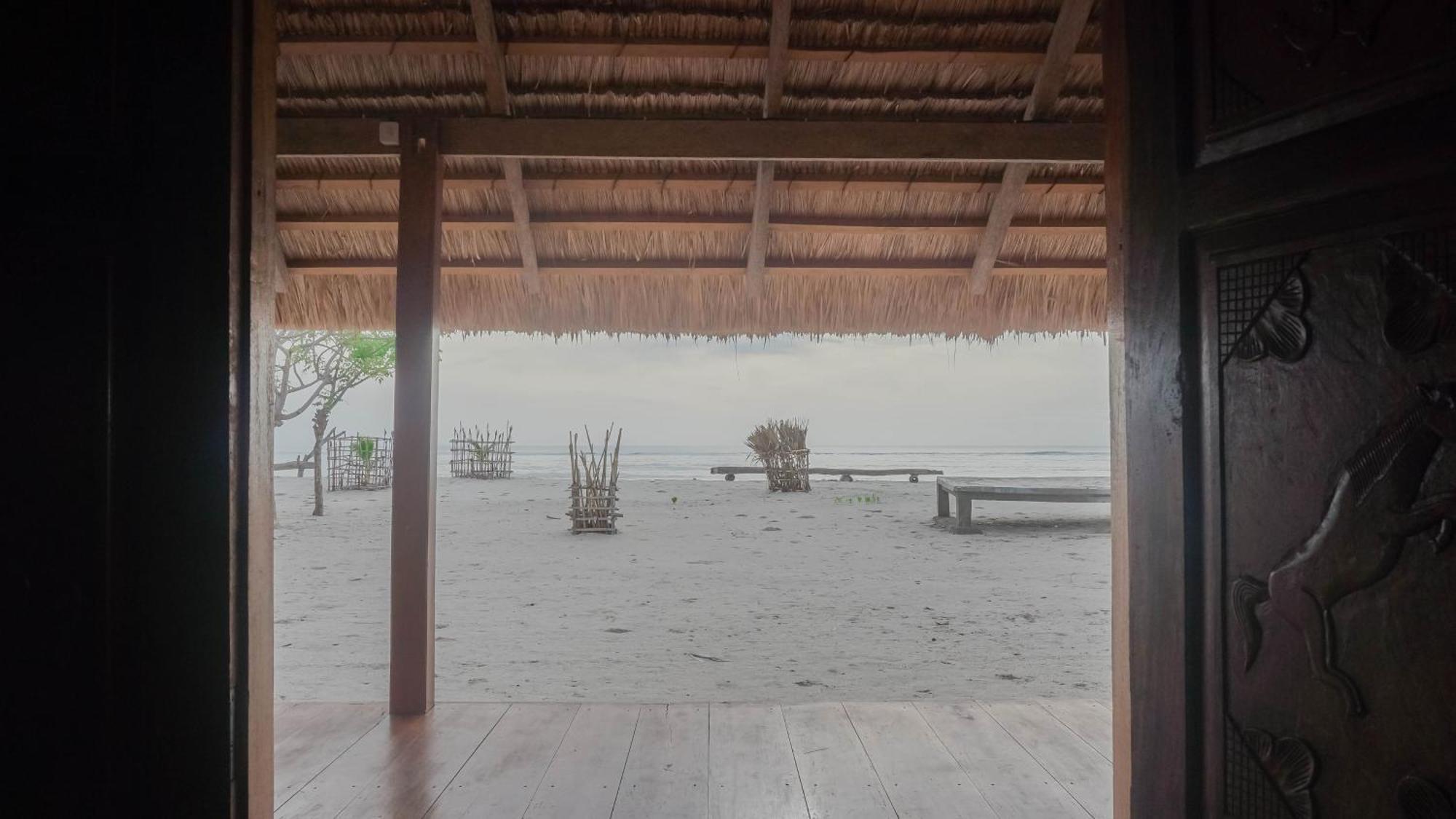 Costa Beach Resort & Club Waingapu Kamer foto