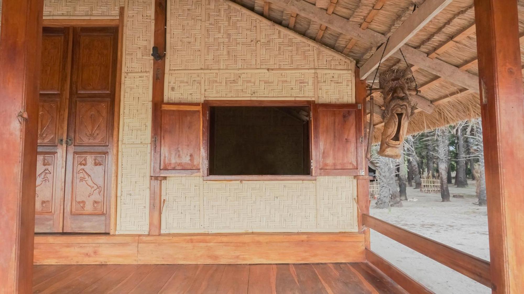 Costa Beach Resort & Club Waingapu Kamer foto